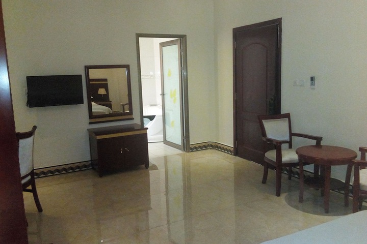 Room 16 of 41