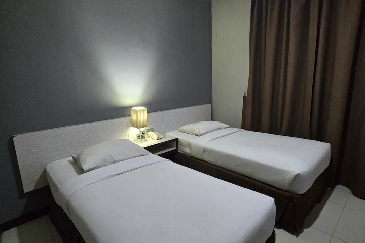 Room 20 of 48