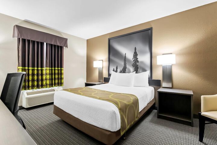 Room 14 of 39
