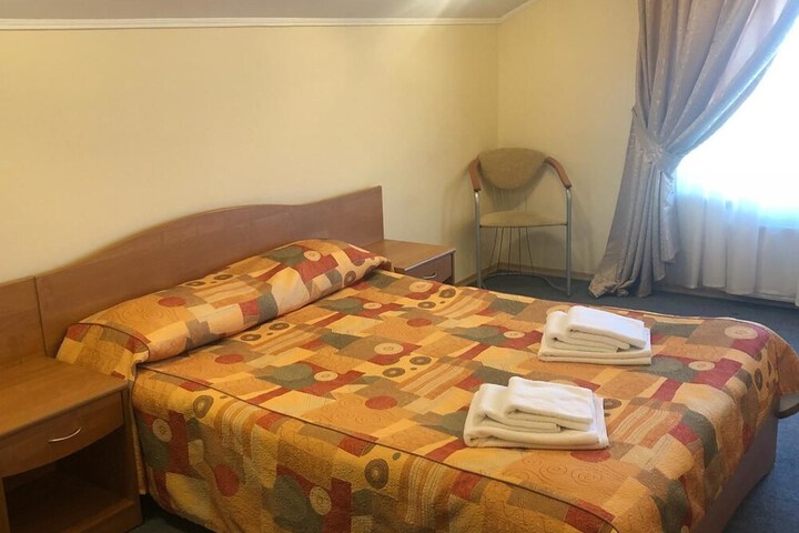 Room 17 of 90