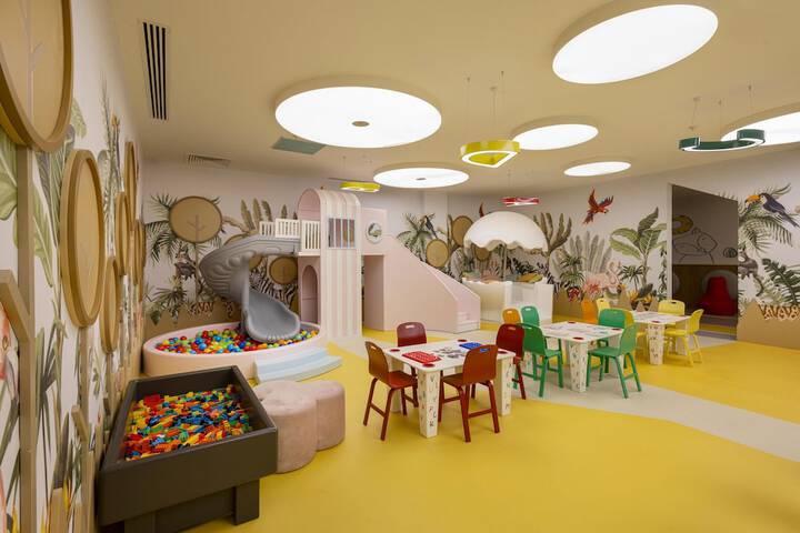 Hotel Interior 68 of 116