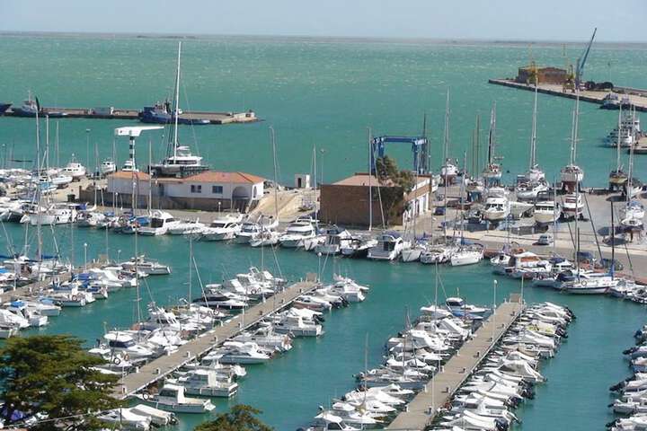 Marina