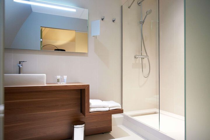 Clean Restrooms