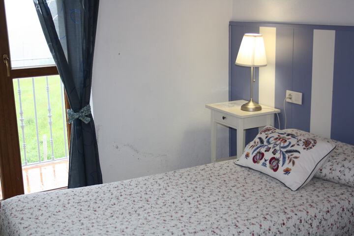Room 2 of 52