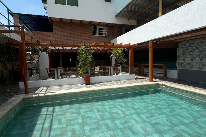 Pool 39 of 58