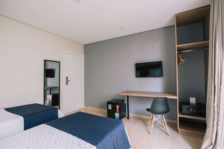Room 18 of 86
