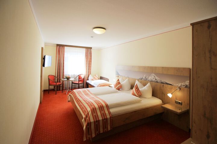 Room 12 of 39