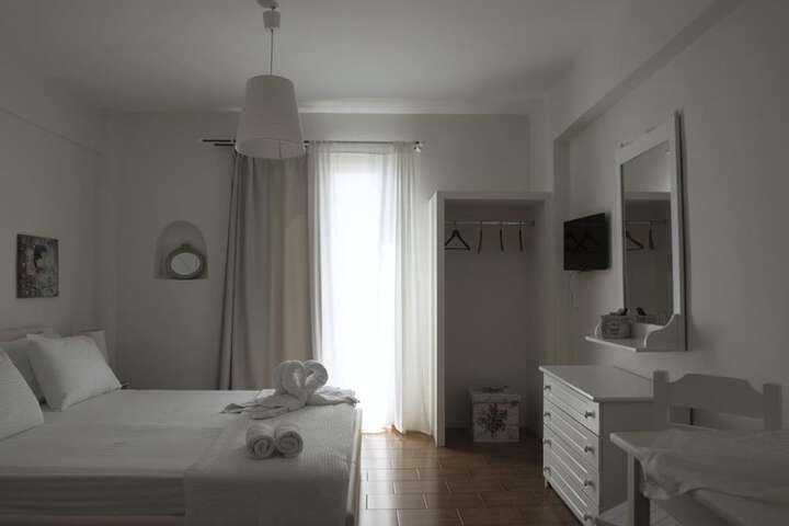 Room 43 of 64