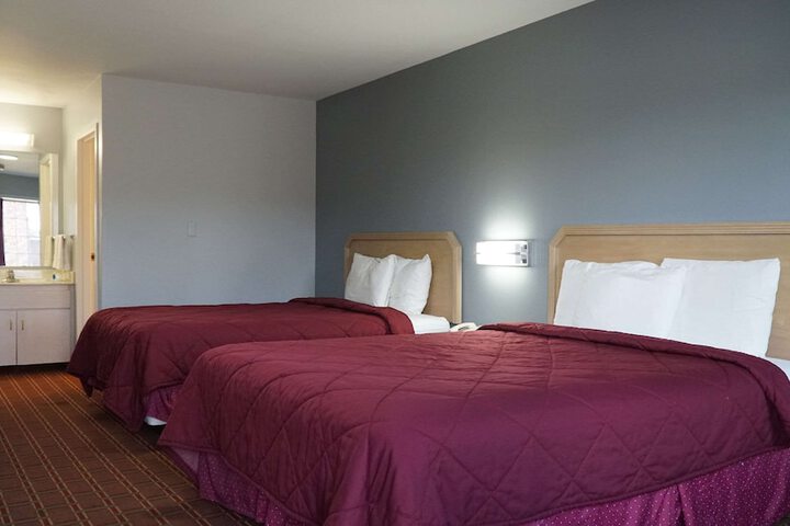 Room 14 of 50