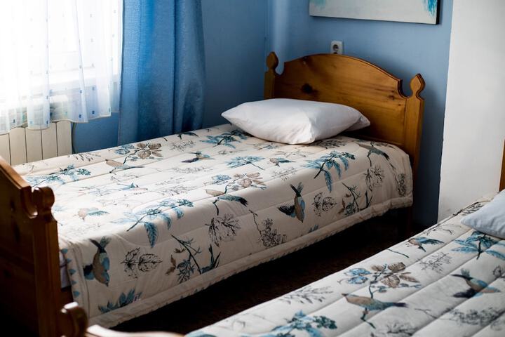 Room 4 of 125