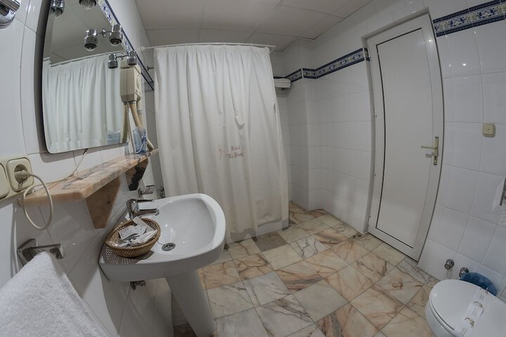 Room 21 of 41