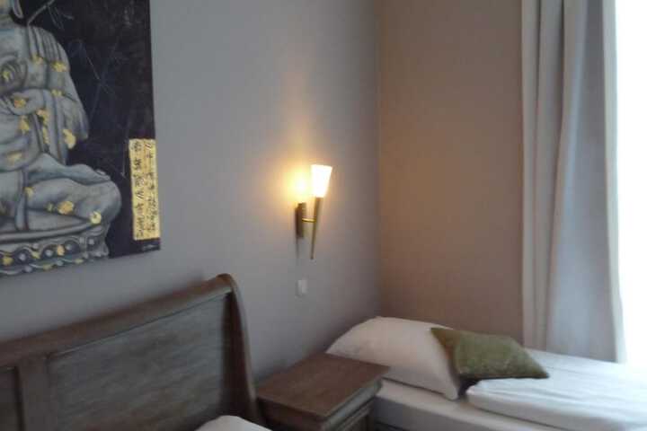 Room 28 of 50