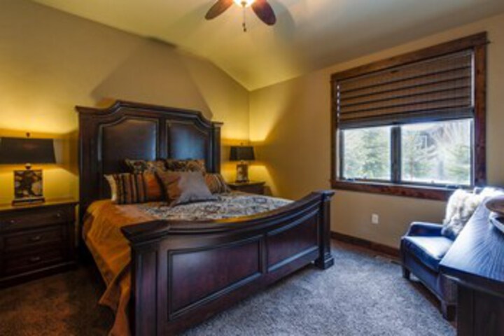 Room 68 of 75