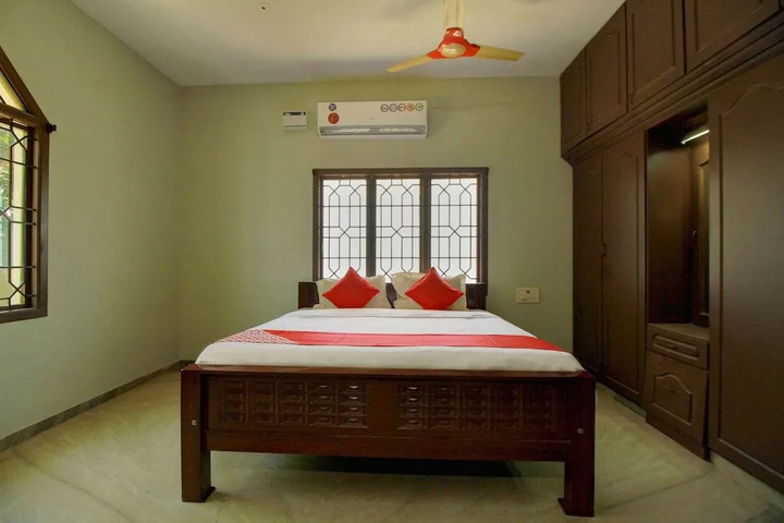 Room 5 of 15