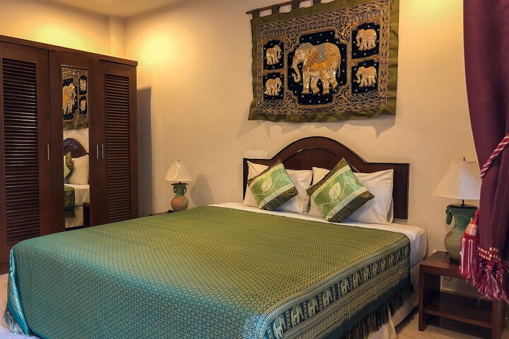 Room 10 of 53