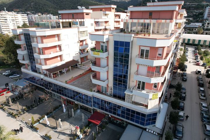 Hotel 70 of 71
