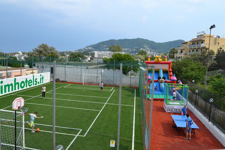 Childrens Activities 32 of 50