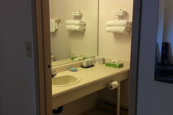 Room 16 of 29