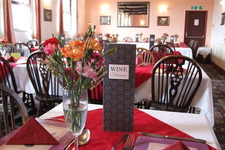 Dining 40 of 55