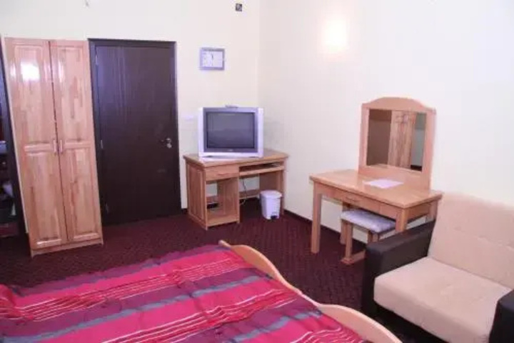 Room 12 of 12