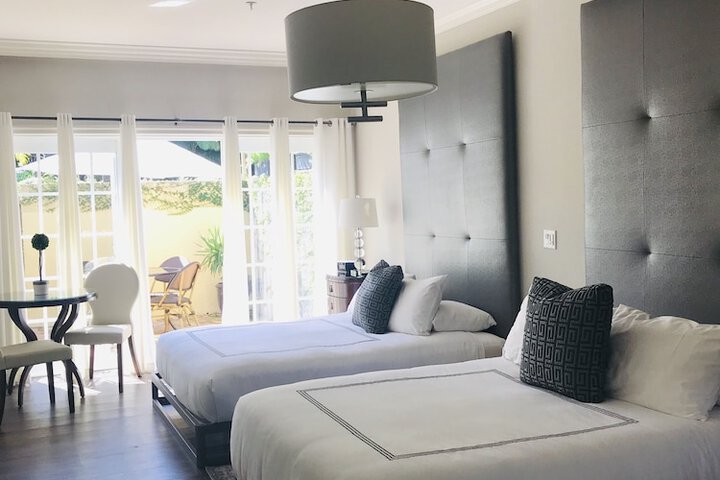 Room 28 of 58