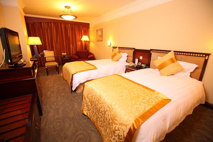 Room 12 of 48