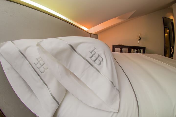 Room 8 of 47