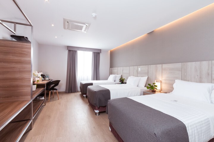 Room 8 of 41