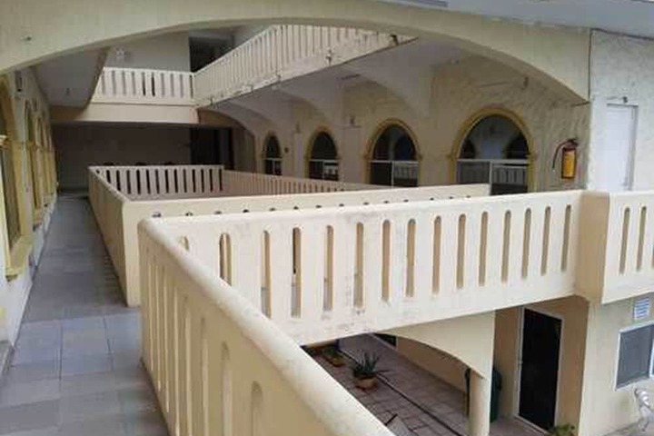 Ballroom/Hall 42 of 64