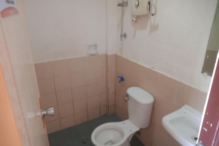 Room 18 of 24