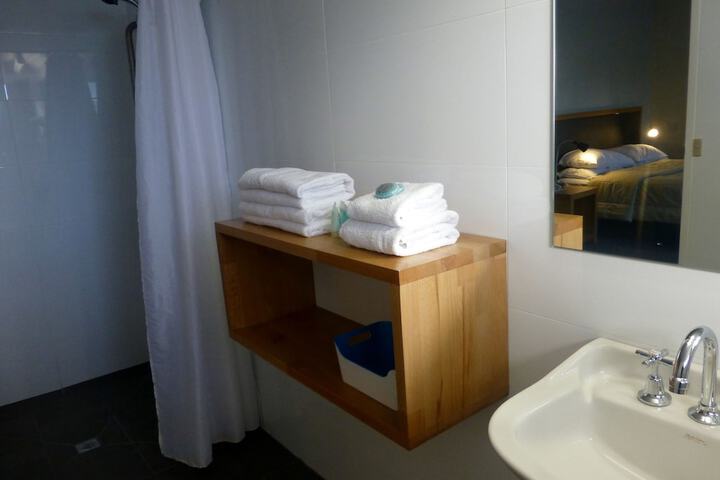 Room 64 of 87