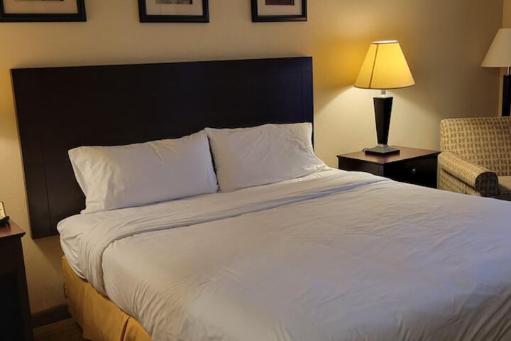 Room 5 of 23
