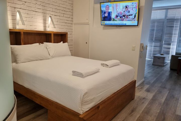 Room 9 of 272