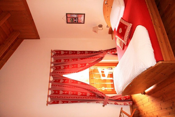 Room 16 of 54
