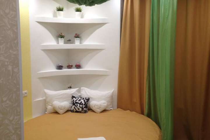 Room 35 of 68
