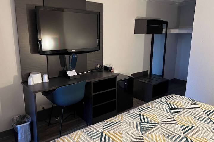 Room 12 of 43