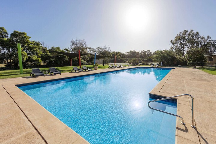Hotel with Pool