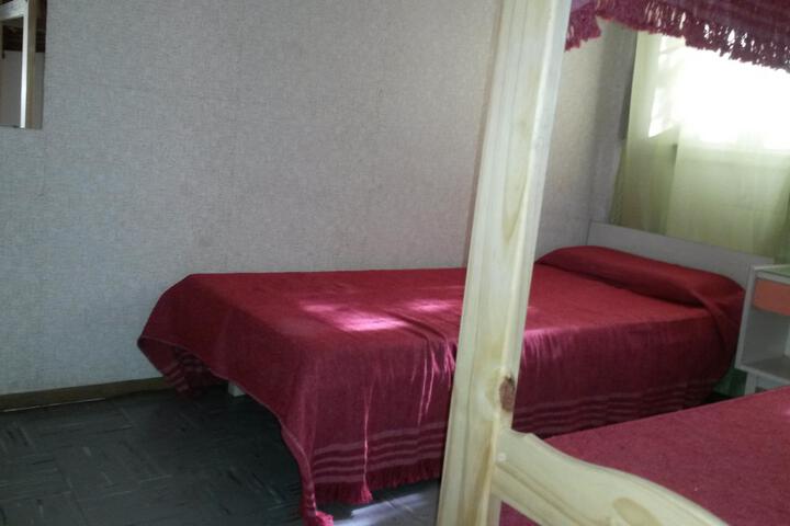 Room 3 of 33
