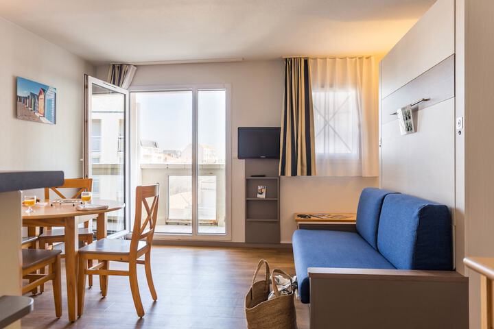 Room 15 of 39