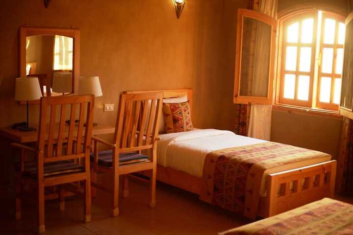Room 49 of 218