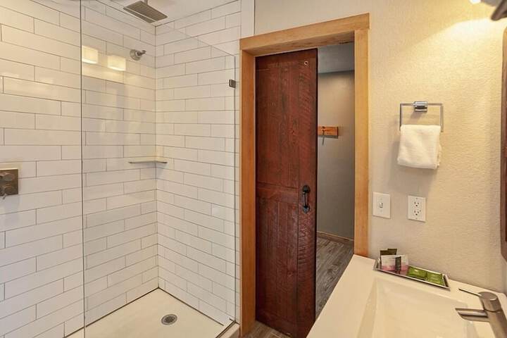 Room 29 of 57