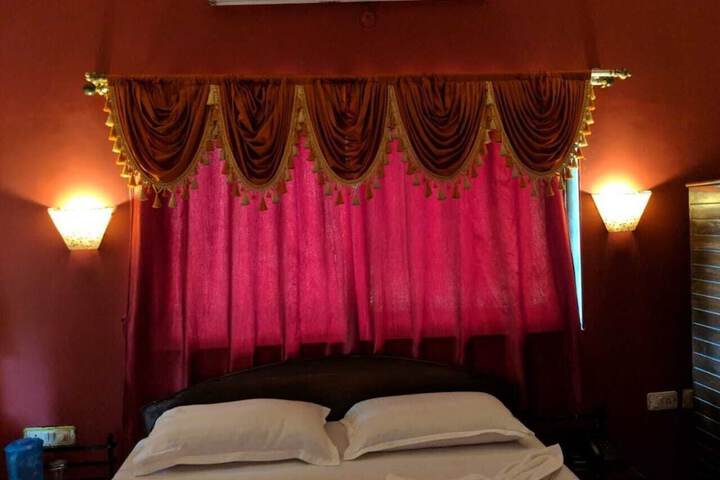 Room 6 of 29