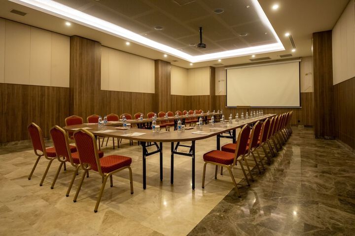 Ballroom/Hall 35 of 35