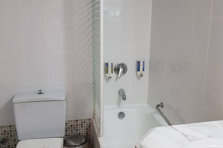 Room 32 of 51