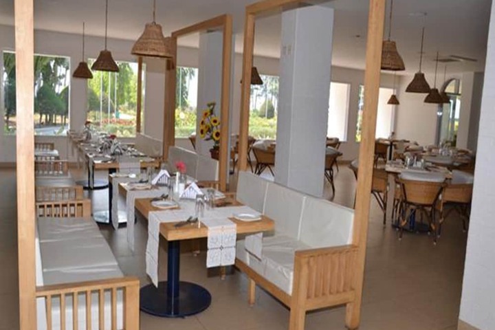 Dining Photos
