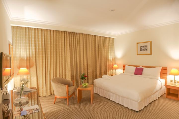 Room 3 of 38