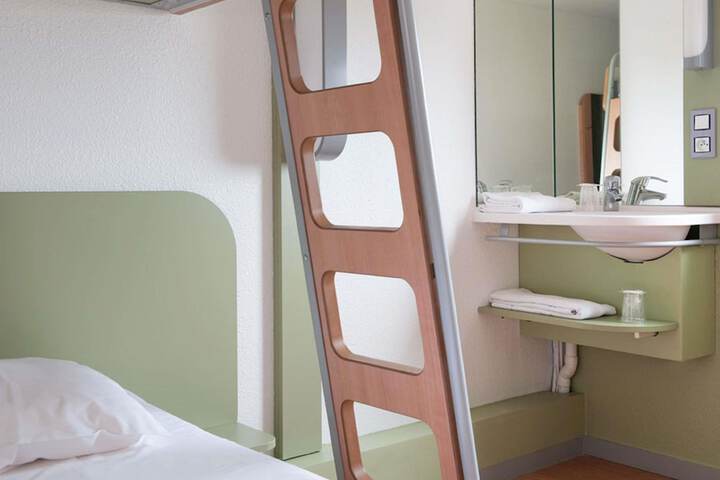Room 15 of 70
