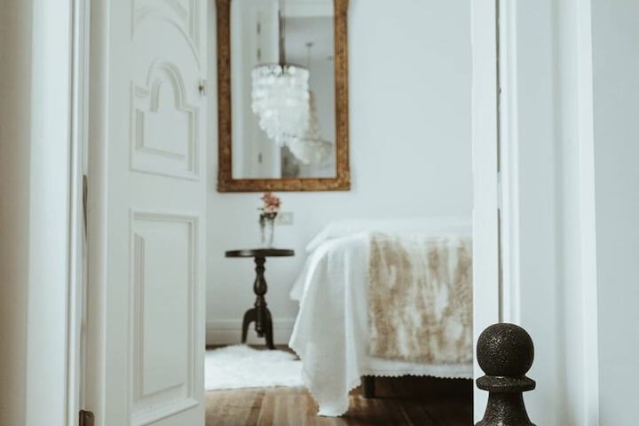 Room 28 of 53