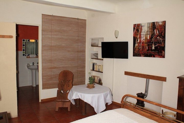 Room 7 of 19