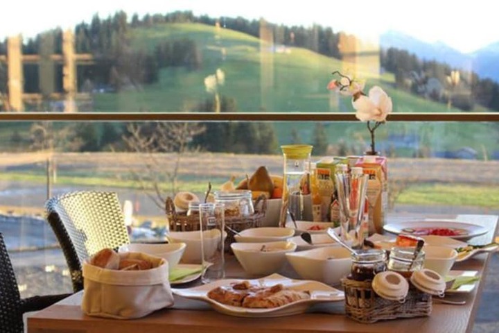 Breakfast/Coffee Service 12 of 29